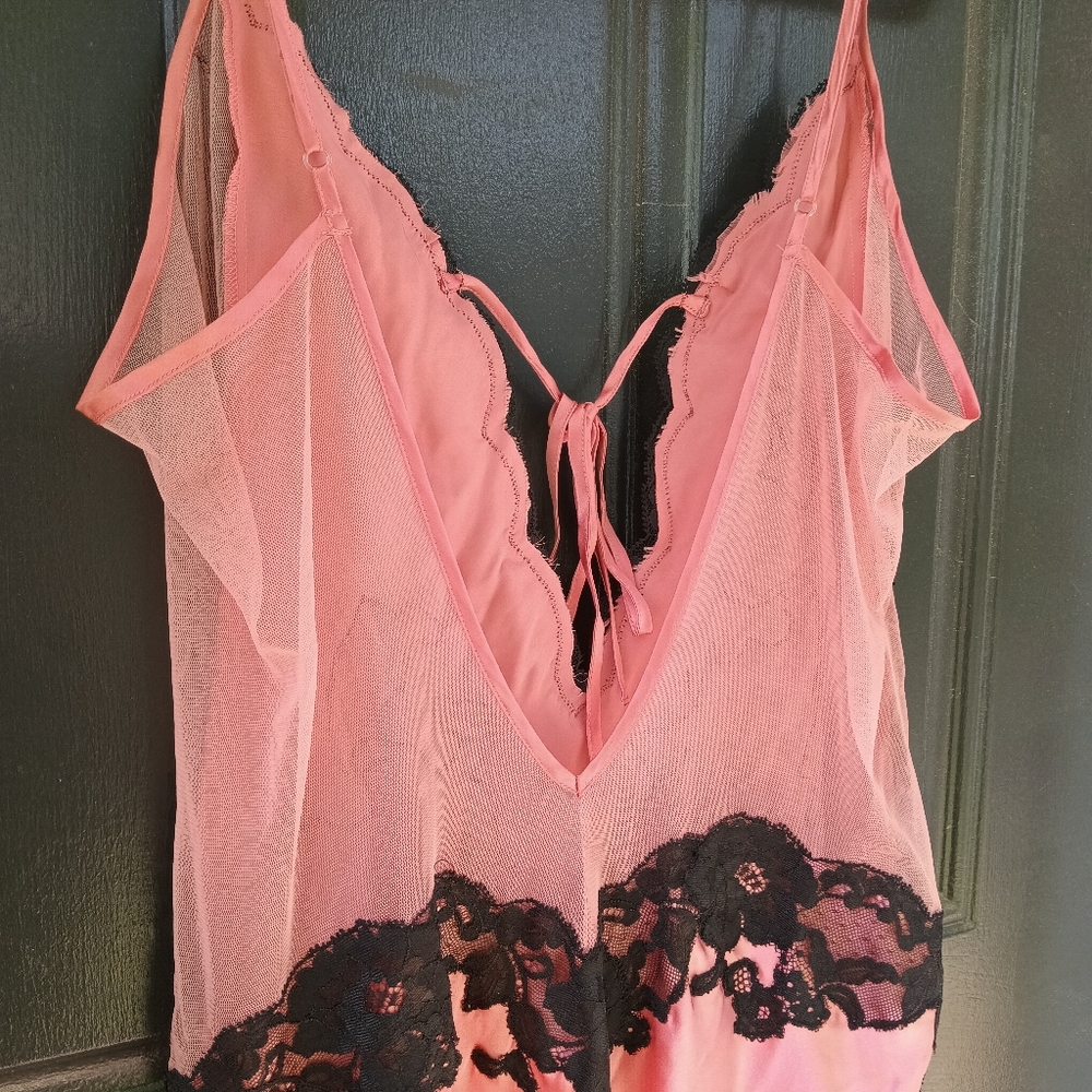 Jacalyn Bennett Fredericks of Hollywood Nightgown Lace 100% Silk Pink/Peach Blk - Picture 10 of 14